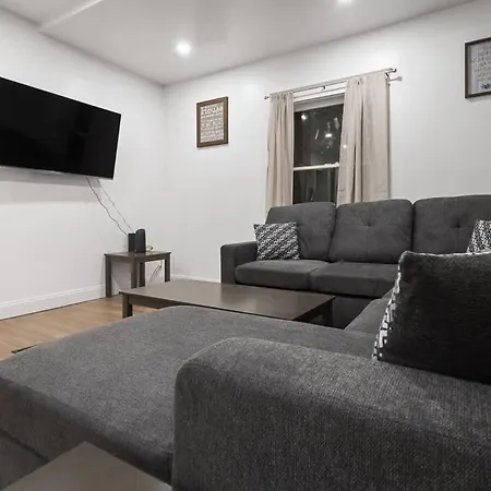 Large 5Br 2Ba Just Minutes From The Falls
